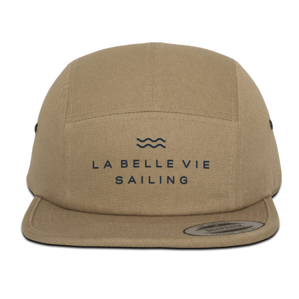 Casquette beige pour la Belle Vie Sailing